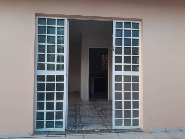 Casa Padrão para Venda em Manaus - 4
