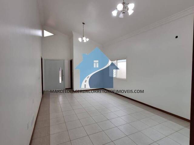Casa Padrão para Venda em Manaus - 5