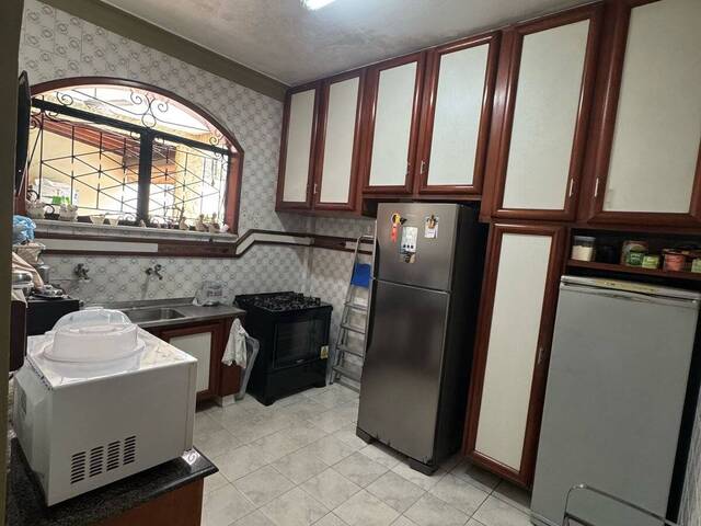 Casa Padrão para Venda em Manaus - 5
