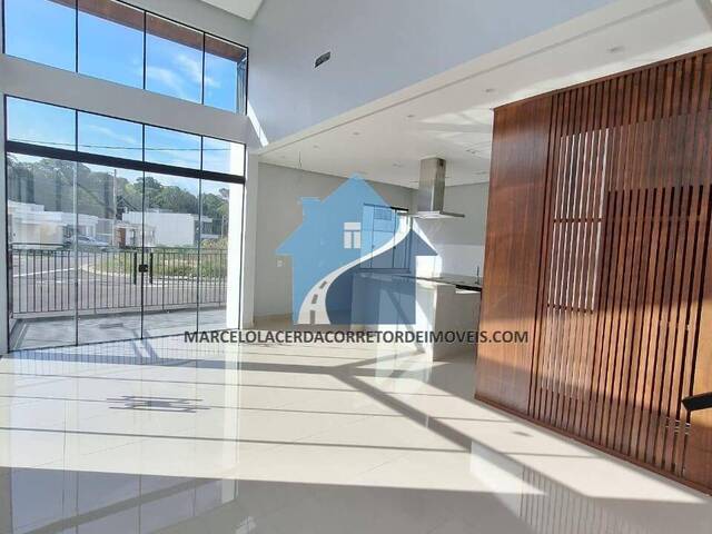 #1051 - Casa Padrão para Venda em Manaus - AM - 2