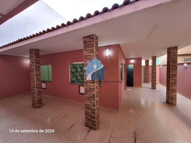 #1053 - Casa Padrão para Venda em Manaus - AM - 2